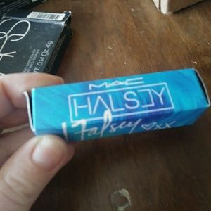 LE MAC Halsey Lipstick